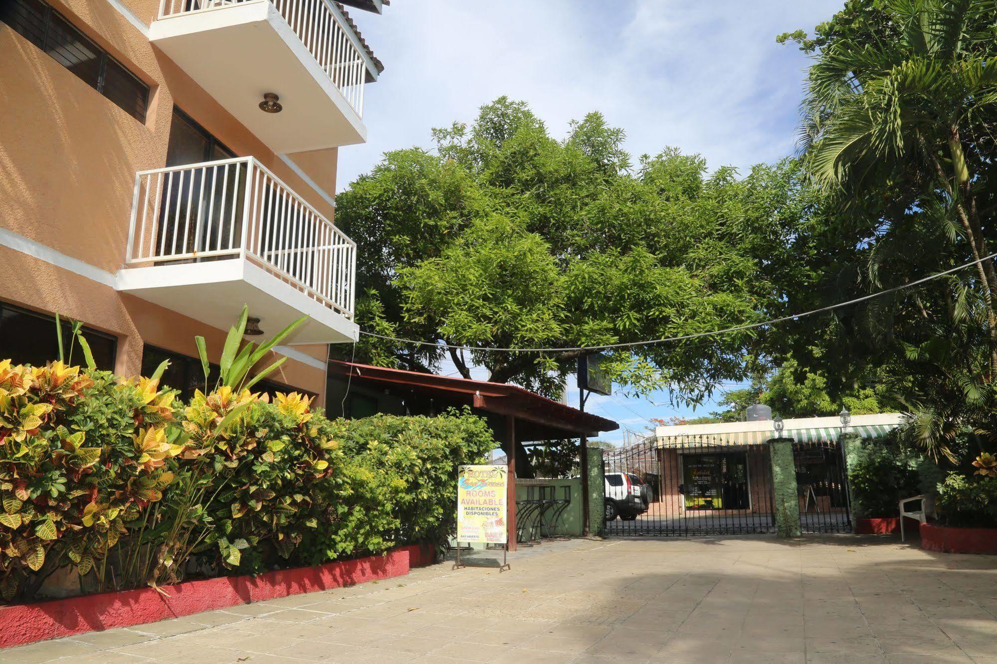 Hotel Seabreeze Sosua El Batey Exterior foto